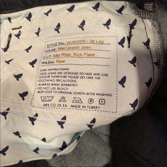 NEW ANTHROPOLOGIE MiH Marrakesh Mid Rise Dark Blue Wash Kick Flare Jeans 27 - Picture 4 of 9